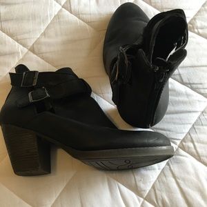 Maurice’s black booties